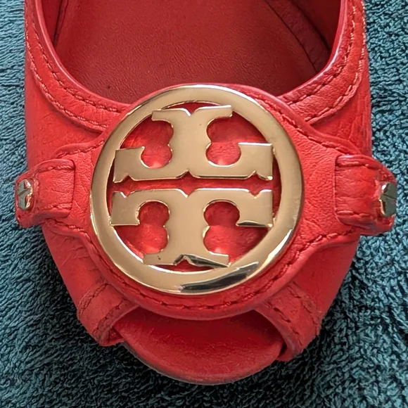 Tory Burch Orange Red Wedge with Gold Accents - Picture 2 of 5